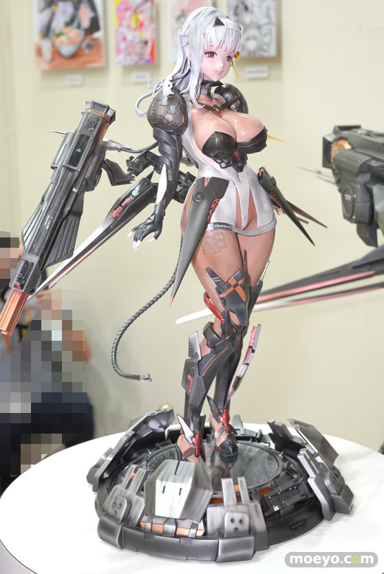 ニコニコ超会議2024 NIKKE 等身大フィギュア モダニア マリアン 20