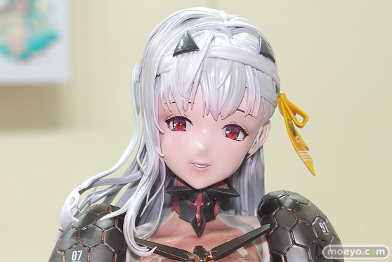 ニコニコ超会議2024 NIKKE 等身大フィギュア モダニア マリアン 27