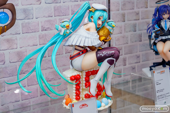 グッドスマイルレーシング 初音ミク GTプロジェクト レーシングミク 2023 15th Anniversary Ver. けんぞー いわびつ GSC制作部 フィギュア ボークス 02