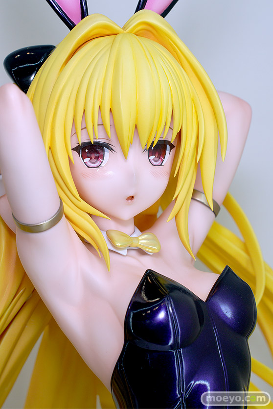 スマイルフェス2024　 フィギュア 勝利の女神：NIKKE ヘルム：アクアマリン 金色の闇 モモ バニーVer. 23