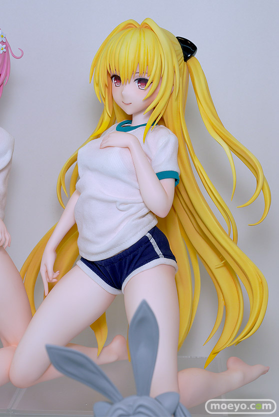 スマイルフェス2024　 フィギュア 勝利の女神：NIKKE ヘルム：アクアマリン 金色の闇 モモ バニーVer. 28