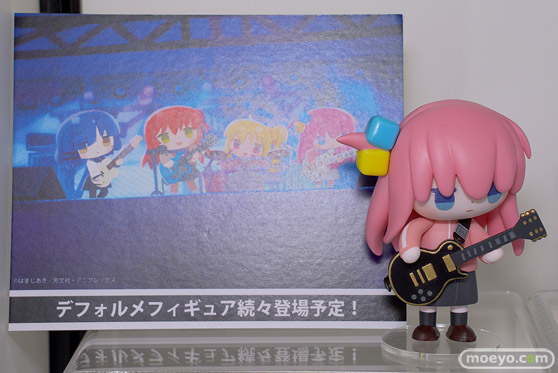 スマイルフェス2024　 フィギュア 勝利の女神：NIKKE ヘルム：アクアマリン 金色の闇 モモ バニーVer. 76