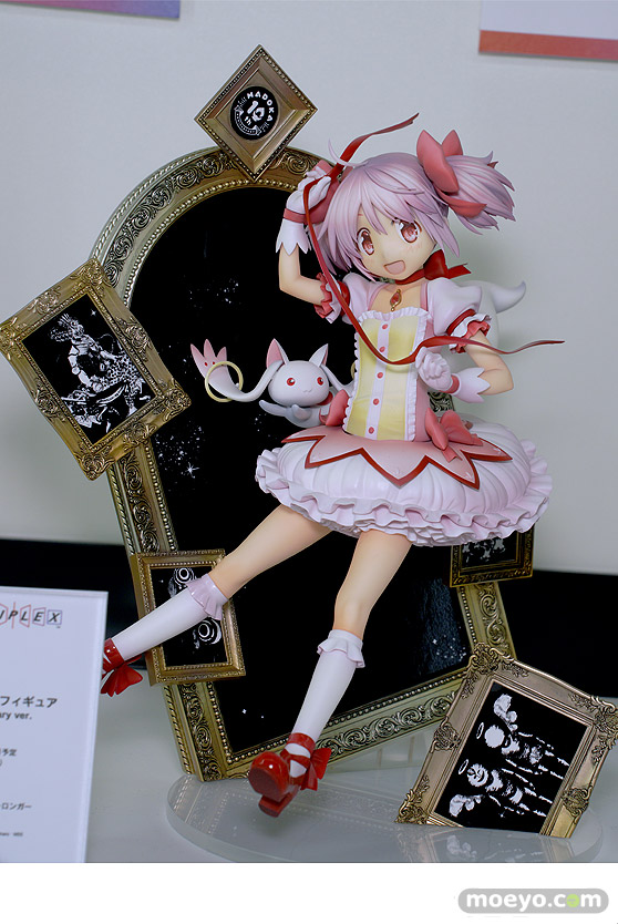 スマイルフェス2024　 フィギュア 勝利の女神：NIKKE ヘルム：アクアマリン 金色の闇 モモ バニーVer. 83