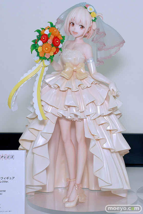 スマイルフェス2024　 フィギュア 勝利の女神：NIKKE ヘルム：アクアマリン 金色の闇 モモ バニーVer. 89