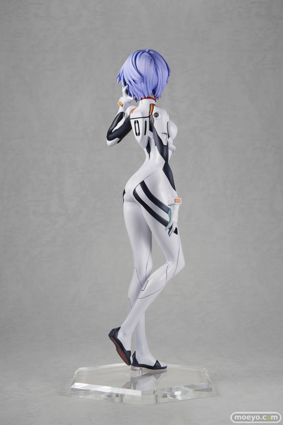 貞本義行が描く、「【愛蔵版】新世紀エヴァンゲリオン」のカバーイラストの綾波レイ&惣流・アスカ・ラングレーがフィギュア化! 7 月 18 日(木)より予約受付開始!09