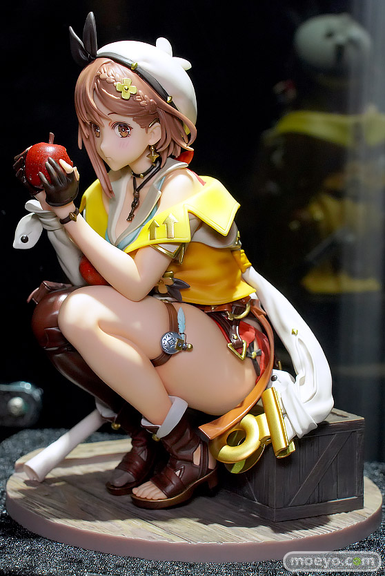 KT model+ ライザのアトリエ2 ~失われた伝承と秘密の妖精~ ライザリン・シュタウト Design COCO フィギュア 東京ゲームショウ2024 03