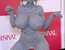 【WF2025冬】【アダルトフィギュア】魚デニムさんのイラストを立体化！CARNIVAL新作エロフィギュア「放課後キャットガール 朧ルナ」監修中原型が展示！