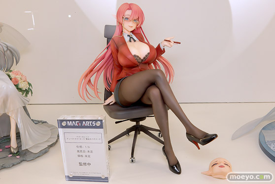 ワンダーフェスティバル2025 [冬]  フィギュア MAGI ARTS アズールレーン デューク・オブ・ヨーク 賢装のペダゴーグ フィギュア 01