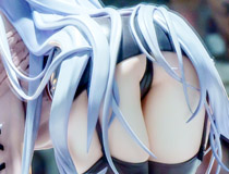 魅惑のヒップな四つん這いのポーズ！アルター新作美少女フィギュア「アズールレーン エルベ 清らかのヴァレンチンズタークVer.」彩色サンプルがアキバで展示！