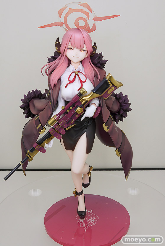 スマイルフェス2025 フィギュア B1 NIKKE ブルーアーカイブ シンデレラ ドロシー ハナコ ウマ娘 19