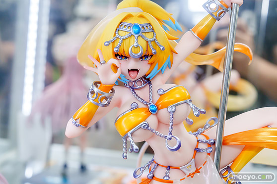 秋葉原の新作フィギュア展示の様子2025年6月28日 あみあ冥途武装：Ax パイン 黒姫結灯 02