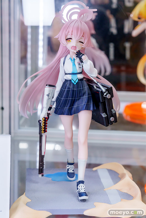 秋葉原の新作フィギュア展示の様子2025年6月28日 あみあ冥途武装：Ax パイン 黒姫結灯 09