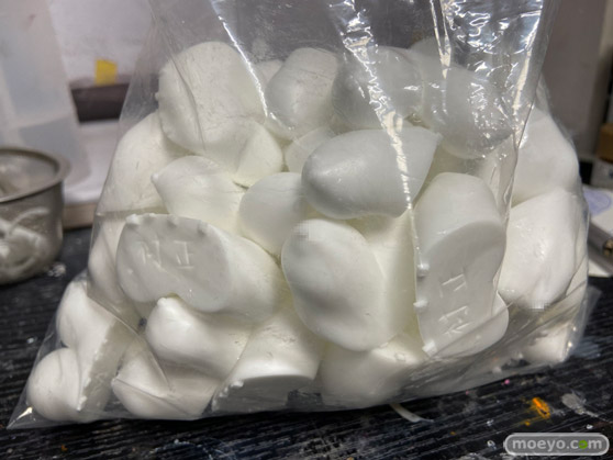 【moeyo.com 20周年記念特別企画 フィニッシャーインタビュー】もんぷち。が聞く!「お昼はうどん屋、夜はフィギュア塗り塗りおじさん。」な彩色フィニッシャー「村正」とは。 05