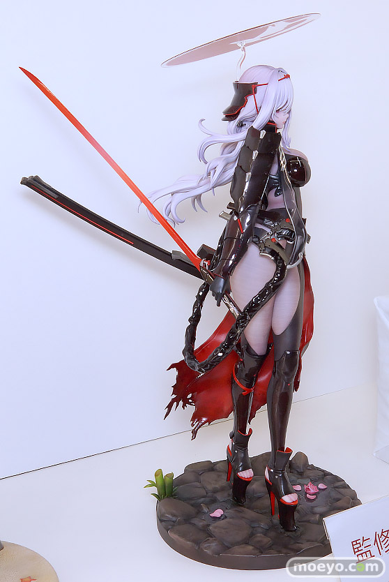 GNFTOYZ ＆ Hobby sakura 勝利の女神：NIKKE 紅蓮：ブラックシャドウ ワンダーフェスティバル2025 [夏]  フィギュア  02