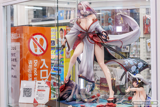 Hobby sakura 勝利の女神：NIKKE 紅蓮：ブラックシャドウ ロンギングフラワー フィギュア あみあみ 04