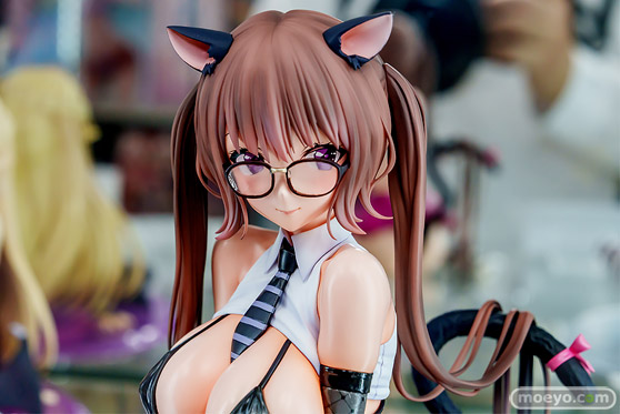 秋葉原の新作フィギュア展示の様子 あみあみフィギュアタワー  ボークスホビー天国2　02