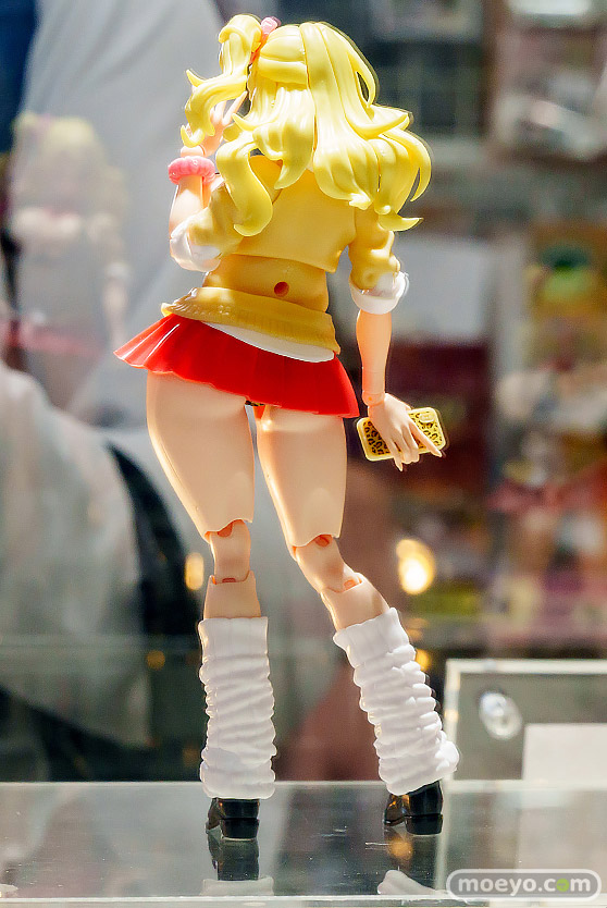 秋葉原の新作フィギュア展示の様子 あみあみ ヤーデ 03