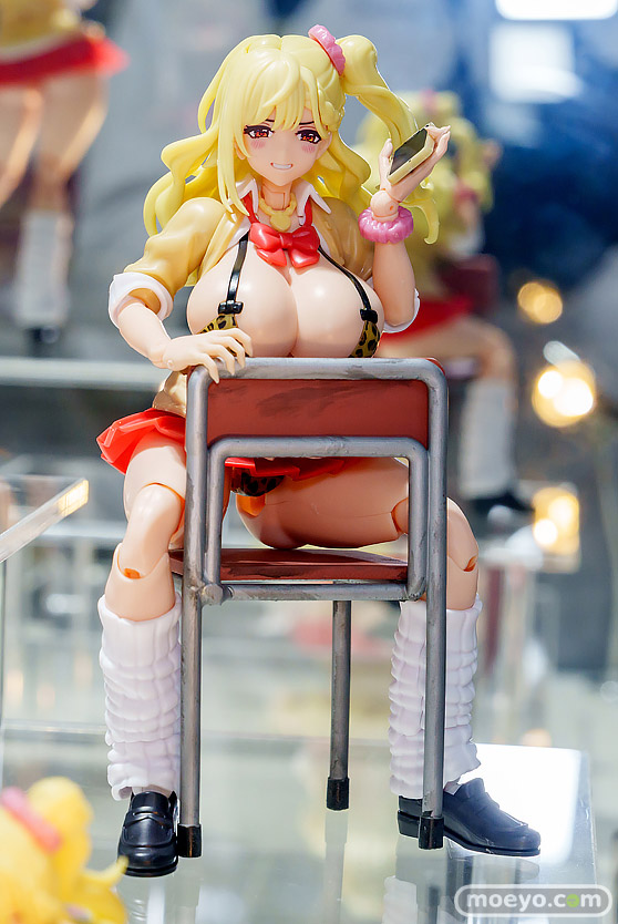 秋葉原の新作フィギュア展示の様子 あみあみ ヤーデ 06