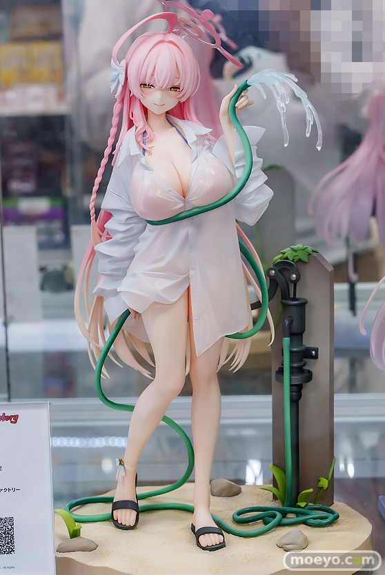 秋葉原の新作フィギュア展示の様子 あみあみ レッドフード  35