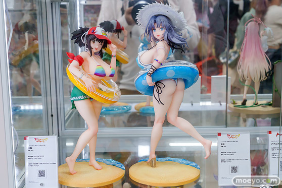 秋葉原の新作フィギュア展示の様子 あみあみ 雪泉   01