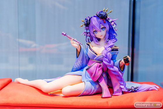 秋葉原の新作フィギュア展示の様子 あみあみ秋葉原フィギュアタワー店 ネクストグリーン 01