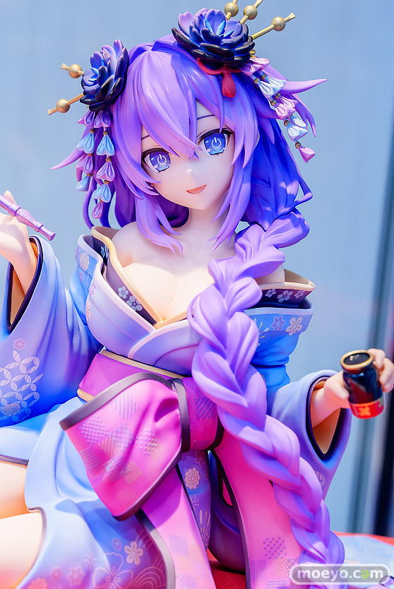 秋葉原の新作フィギュア展示の様子 あみあみ秋葉原フィギュアタワー店 ネクストグリーン 02