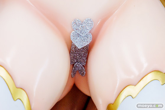 秋葉原の新作フィギュア展示の様子 あみあみ秋葉原フィギュアタワー店 黄昏の娼エルフ エイレーネ 13