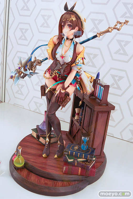 ワンダーフェスティバル2025 [夏]  フィギュア ライザのアトリエ３ ～終わりの錬金術士と秘密の鍵～ ライザ 03