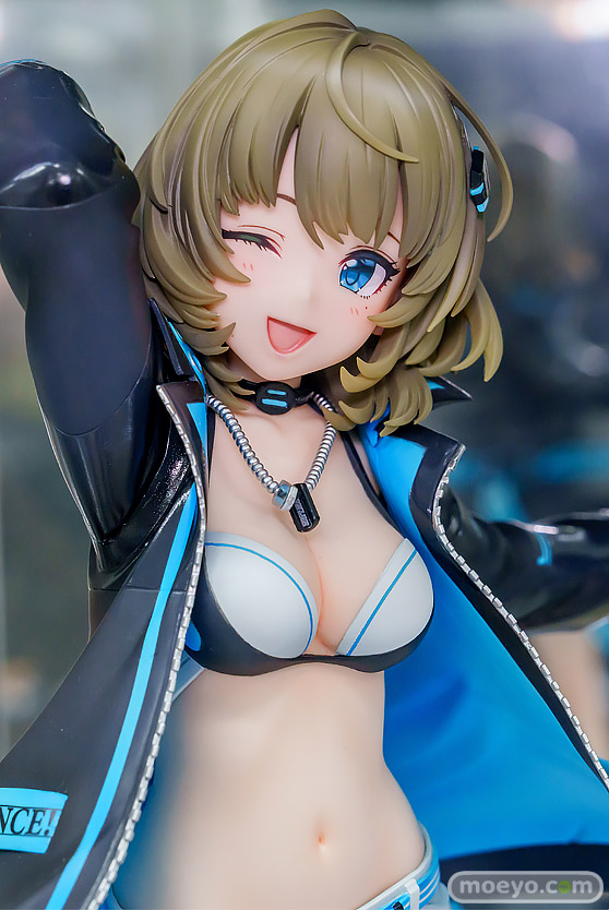 秋葉原の新作フィギュア展示の様子 あみあみ 08