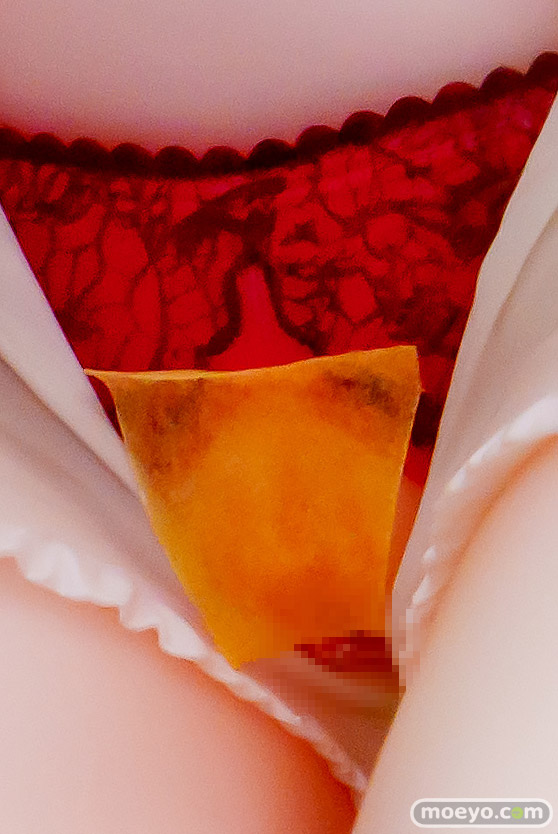 秋葉原の新作フィギュア展示の様子 2025年9月20日 あみあみ Vibrastar『紫音 -Passion Pink-』 illustration by みちきんぐ チュロス Rokuku 17