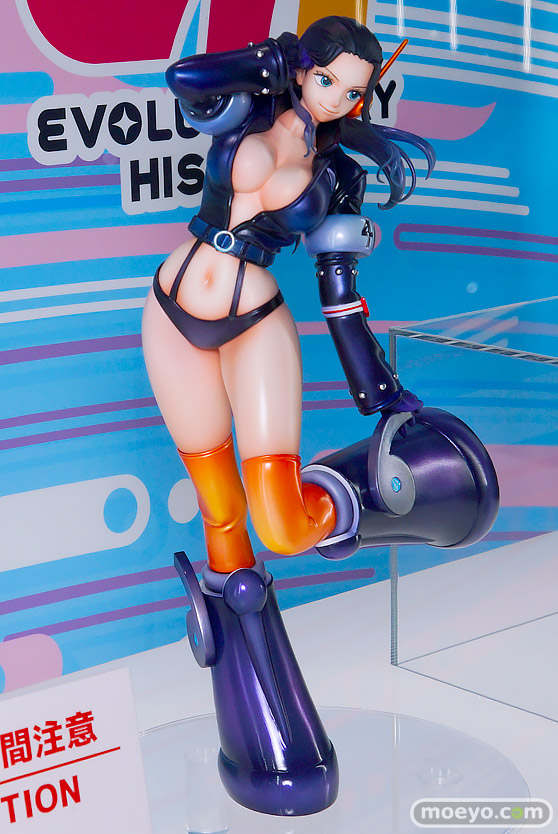 メガホビEXPO2025 フィギュア メガハウス レイン ギギ ニコ・ロビン 01