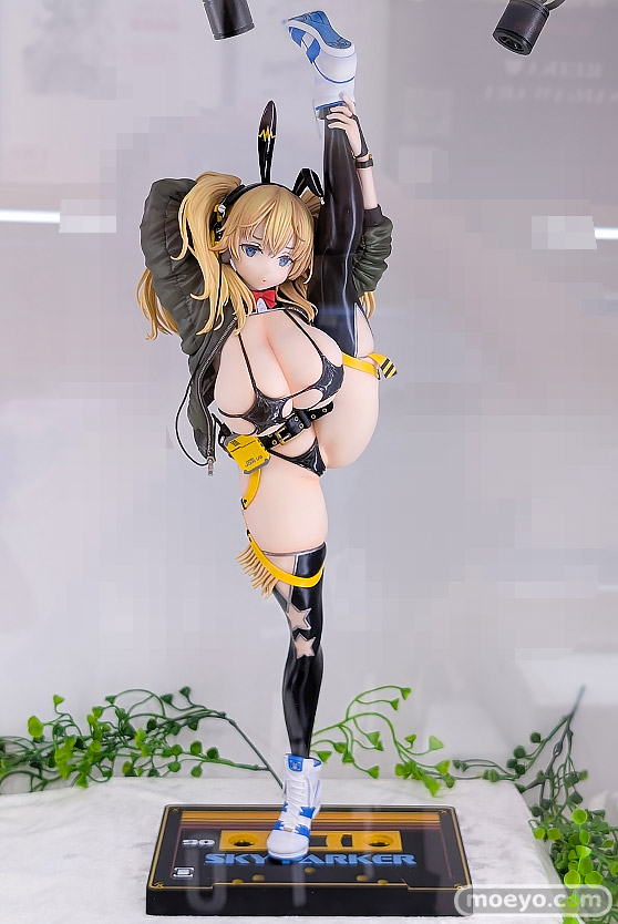 FROG 魚デニム氏オリジナルキャラクター スカイ・パーカー マッカラン24 マイキー ネイティブ フィギュア エムズ 01