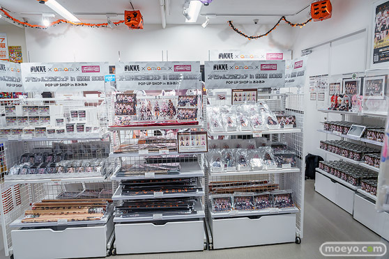 勝利の女神:NIKKE × あみあみ × ツクヨミ スペシャルコラボフェア in 秋葉原 2025 POP UP SHOP in あみあみ 会場の様子 01