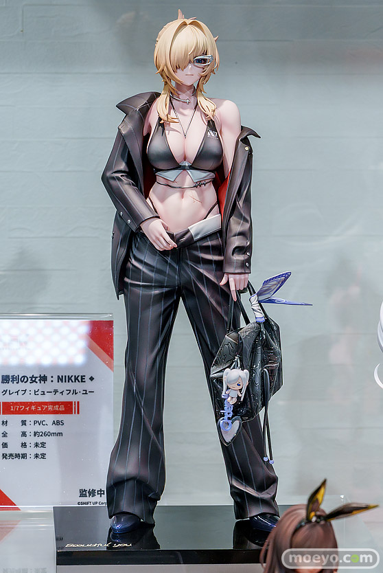 勝利の女神：NIKKE × あみあみ × ツクヨミ スペシャルコラボフェア in 秋葉原 2025 POP UP SHOP in あみあみ　会場の様子 あみあみ秋葉原店  Hobby sakura 紅蓮 グレイブ リトルマーメイド 06