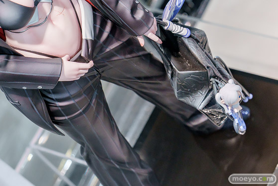 勝利の女神：NIKKE × あみあみ × ツクヨミ スペシャルコラボフェア in 秋葉原 2025 POP UP SHOP in あみあみ　会場の様子 あみあみ秋葉原店  Hobby sakura 紅蓮 グレイブ リトルマーメイド 09