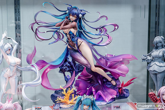 勝利の女神：NIKKE × あみあみ × ツクヨミ スペシャルコラボフェア in 秋葉原 2025 POP UP SHOP in あみあみ　会場の様子 あみあみ秋葉原店  Hobby sakura 紅蓮 グレイブ リトルマーメイド 11