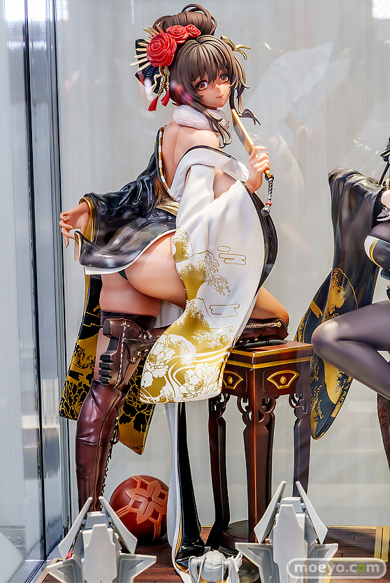 勝利の女神：NIKKE × あみあみ × ツクヨミ スペシャルコラボフェア in 秋葉原 2025 POP UP SHOP in あみあみ　会場の様子 あみあみ秋葉原店  StargazeR ブラン ノワール シンデレラ レッドフード 蝸之殼Snail Shell 05