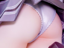 「白うさぎRosu」「ラピ：レッドフード」「コハル」など 秋葉原の新作フィギュア、グッズ展示の様子「あみあみ 秋葉原ラジオ会館店」（2025年10月25日）