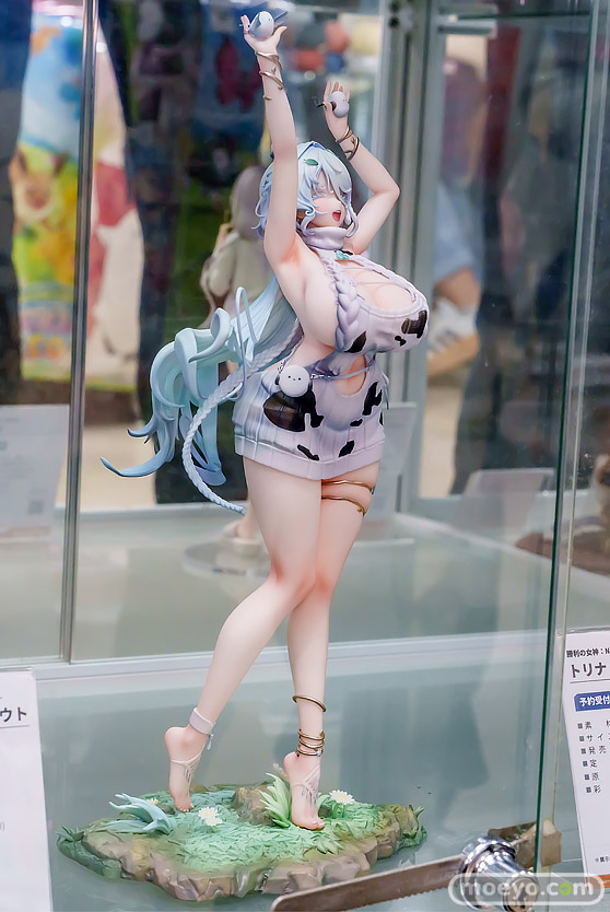 Hanabee 勝利の女神：NIKKE トリナ Okaze Peng フィギュア あみあみ 02