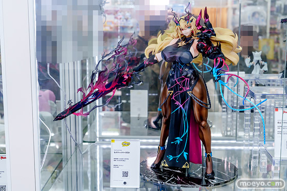 秋葉原の新作フィギュア展示の様子 2025年12月6日 あみあみ 秋葉原ラジオ会館店 八奈見杏菜 01