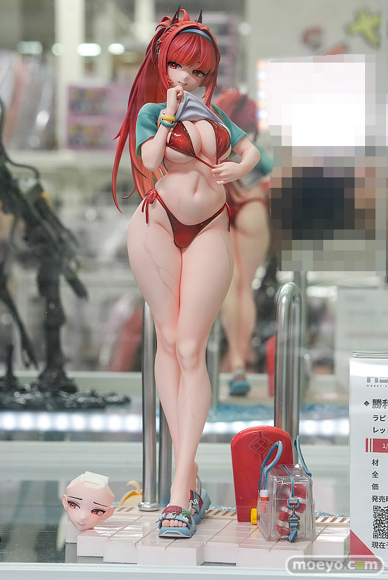 秋葉原の新作フィギュア展示の様子 2025年12月13日 あみあみ ラピ エレグ ヘルム 01