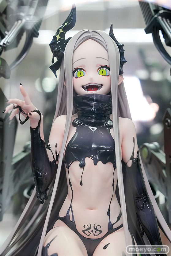 秋葉原の新作フィギュア展示の様子 2025年12月13日 あみあみ ラピ エレグ ヘルム 07