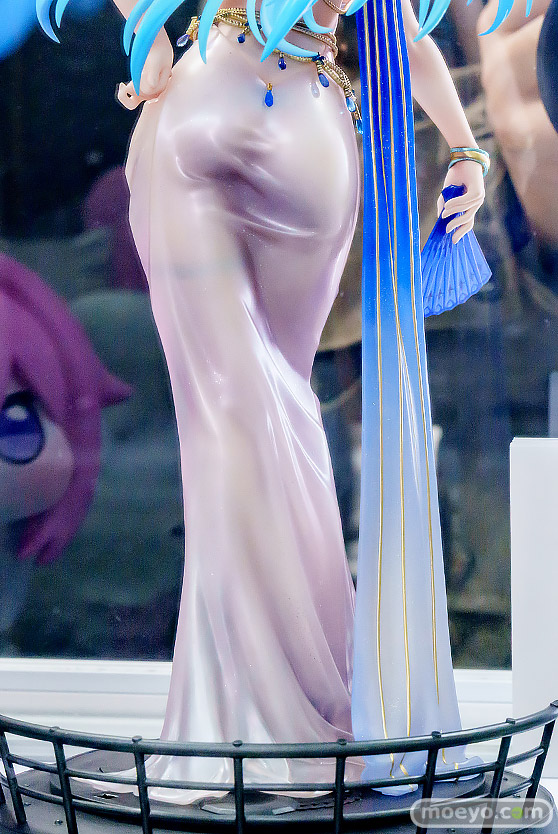 フィギュア マックスファクトリー 勝利の女神：NIKKE ヘルム - シャンデリアライト まーしー 八巻 彩部一路 あみあみ 14