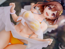 スピリテイル新作美少女フィギュア「ライザのアトリエ３ ～終わりの錬金術士と秘密の鍵～ ライザ ー水着ver.ー」彩色サンプルがアキバで展示！