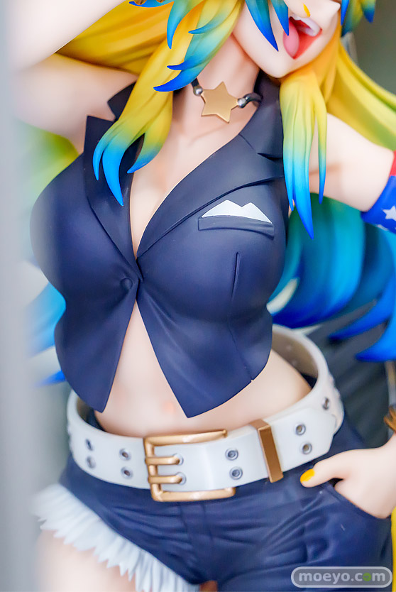 2025年12月27日 秋葉原の新作フィギュア展示の様子 あみあみ 秋葉原ラジオ会館店 ハルヒ 03