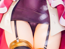 「十六夜アキ」「バッチ」「レゼ」など 秋葉原の新作フィギュア、グッズ展示の様子「あみあみ 秋葉原ラジオ会館店(その04)」（2025年12月27日）