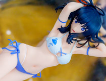 ウェーブ新作美少女フィギュア「POP UP PARADE BEACH QUEENS 劇場版『グリッドマン ユニバース』 宝多六花 L size」彩色サンプルがアキバで展示！