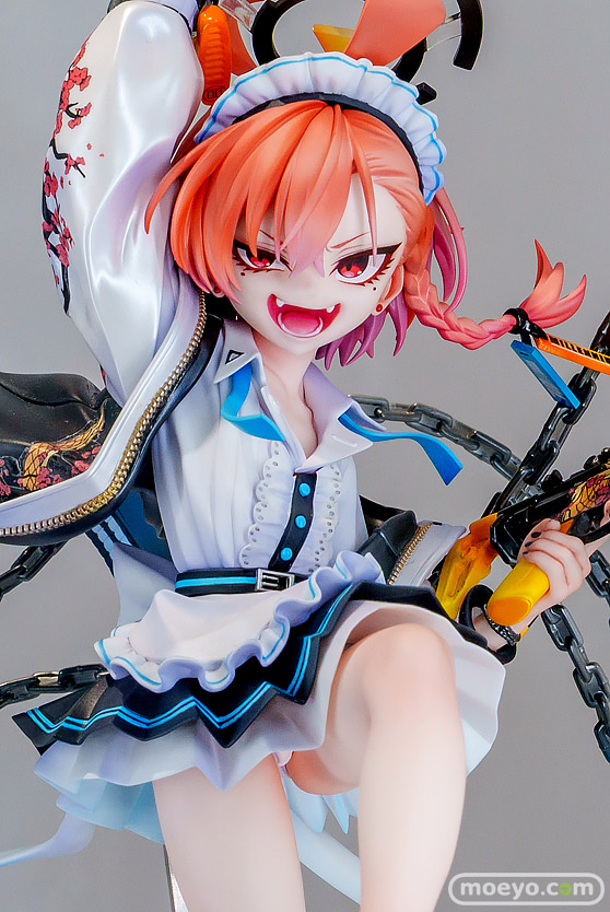 グッドスマイルカンパニー ブルーアーカイブ -Blue Archive- ネル ～コールサインダブルオー～ カタハライタシ パン大好き主婦 GSC制作部 Mx2J フィギュア アキバCOギャラリー 04