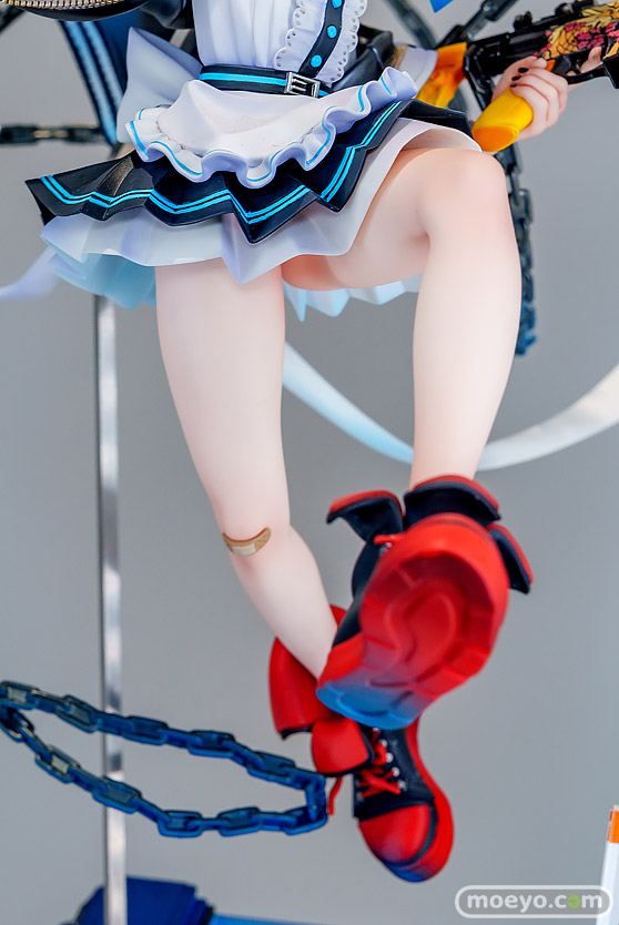 グッドスマイルカンパニー ブルーアーカイブ -Blue Archive- ネル ～コールサインダブルオー～ カタハライタシ パン大好き主婦 GSC制作部 Mx2J フィギュア アキバCOギャラリー 10