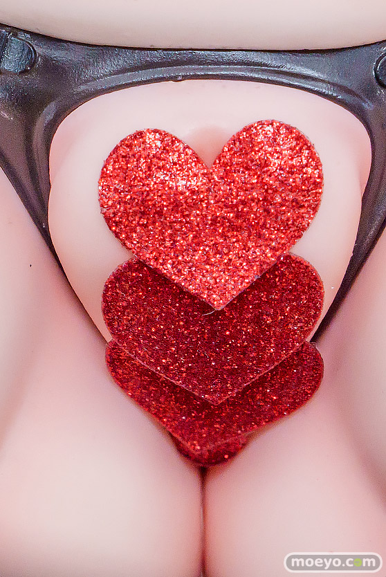 秋葉原の新作フィギュア展示の様子 2026年4月4日 あみあみ秋葉原フィギュアタワー店 桐宮美月 Q-six エロ フィギュア 08